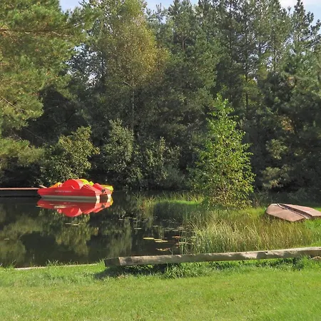 6 Bedroom Beautiful In Casa de Férias