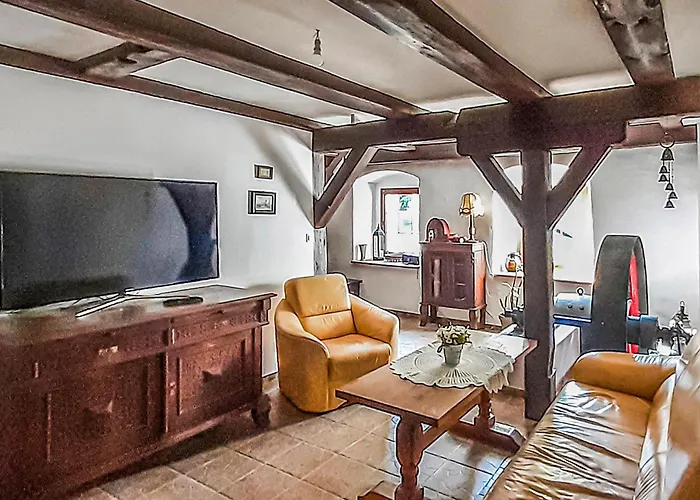 Сasa de vacaciones 6 Bedroom Beautiful In