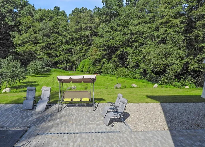 6 Bedroom Beautiful In Sianow